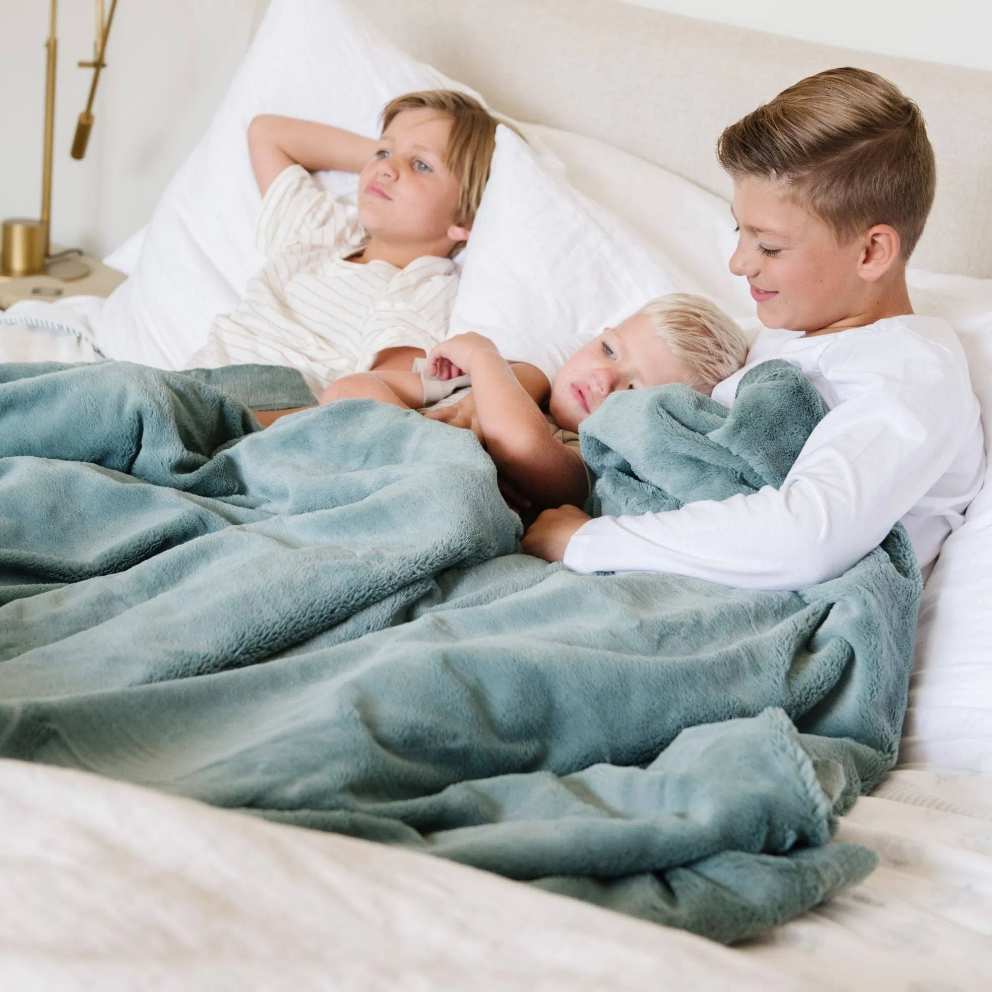 LUSH XL BLANKETS: Natural