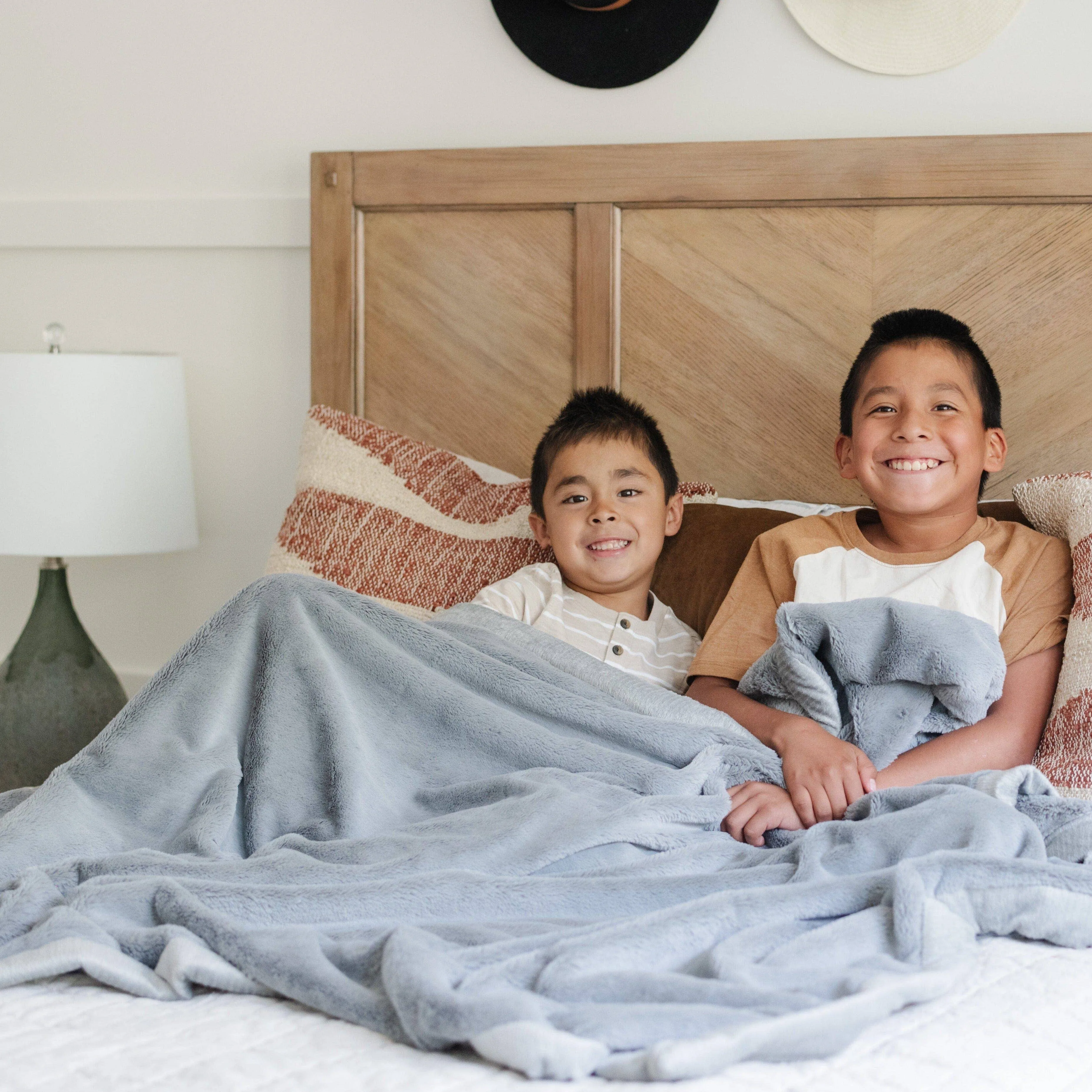 LUSH XL BLANKETS: Natural