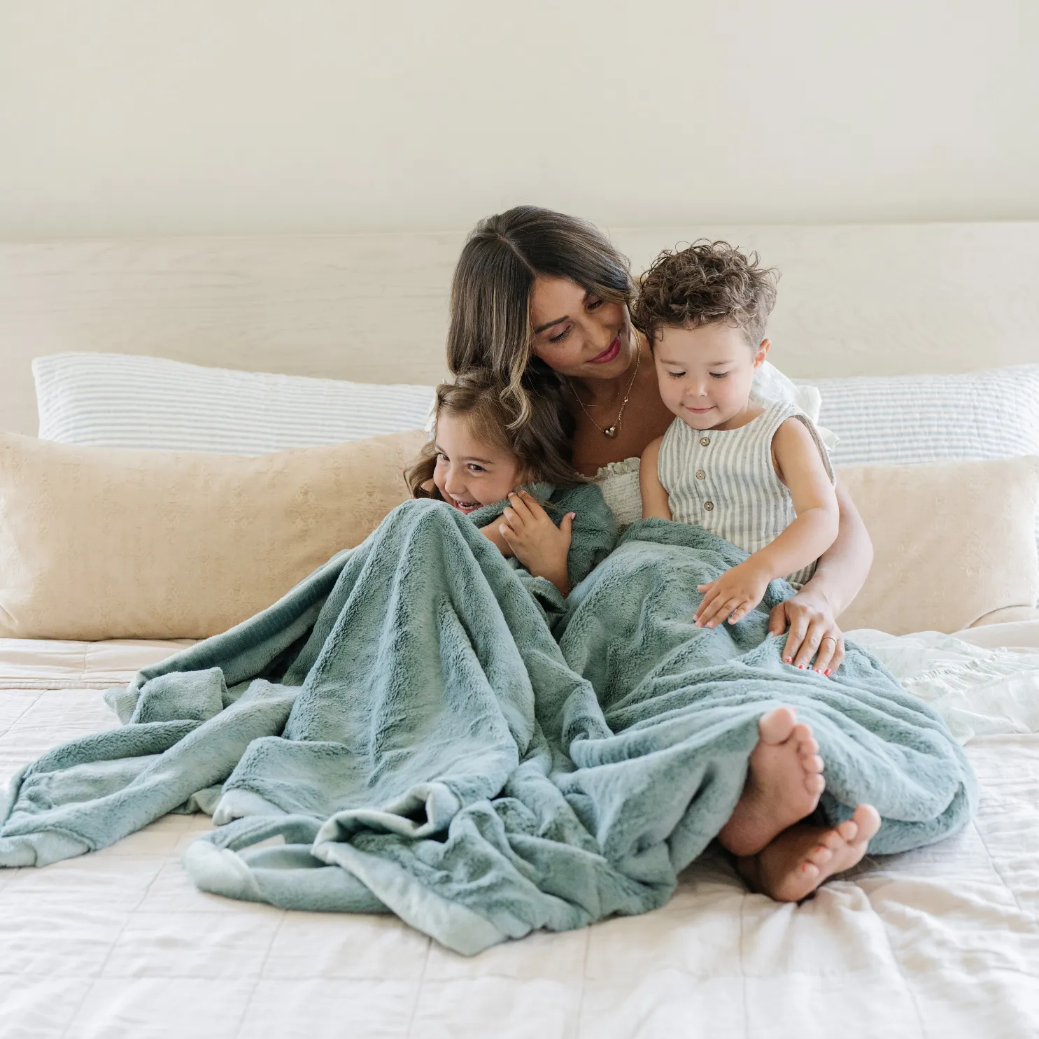 LUSH XL BLANKETS: Natural