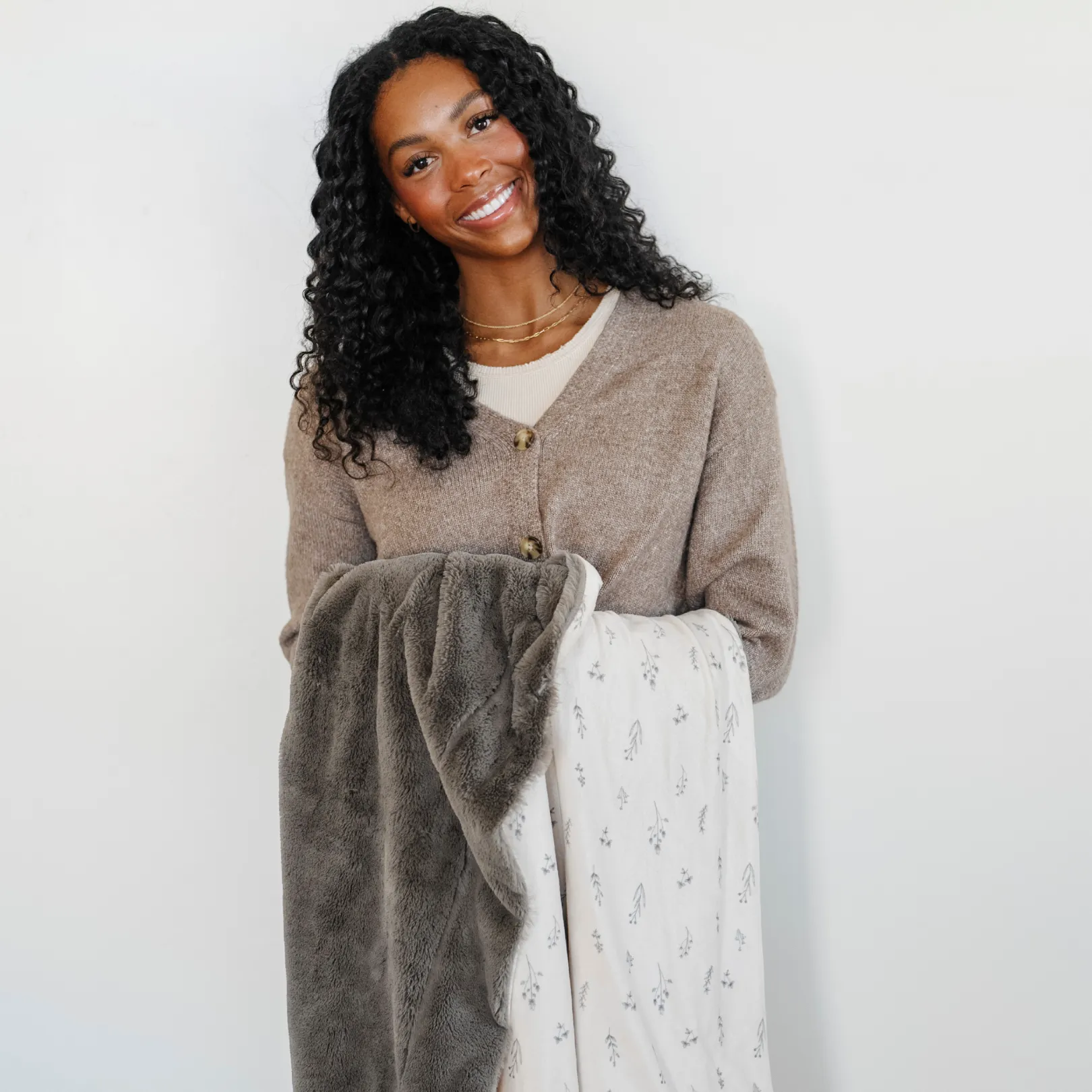 MINKY/LUSH THROW BLANKETS